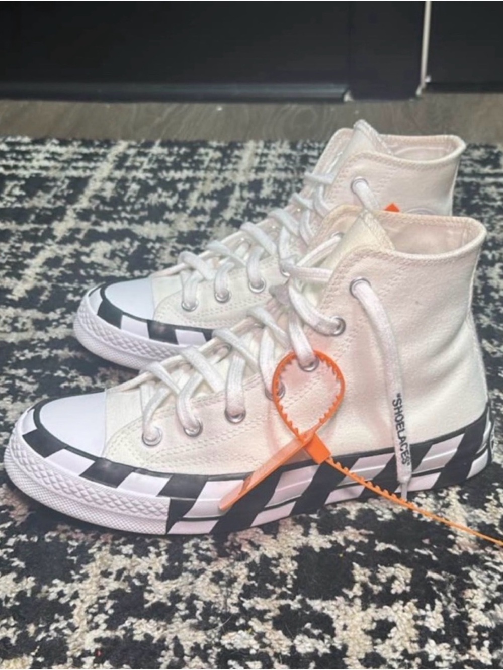 Off-White x Converse